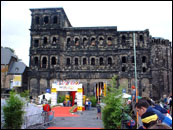 ADAC Rallye Deutschland 2002 - Porta Nigra v Trieru