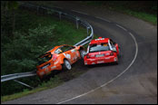 Rallye de France 2010 - Lemes Macias / Penate - Renault Clio S1600 se stetl s havarovanm Fordem Madse Ostberga