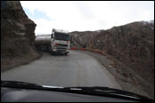 Rallye Monte Carlo Historique 2011 - nejvt krizovka na cest, moc nechyblo ...